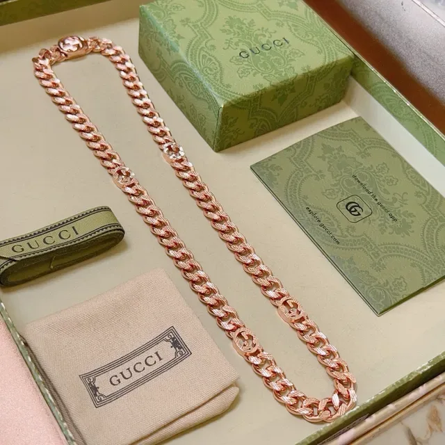 Gucci GG Motif Curb-Link Rose Gold-Tone Necklace 9