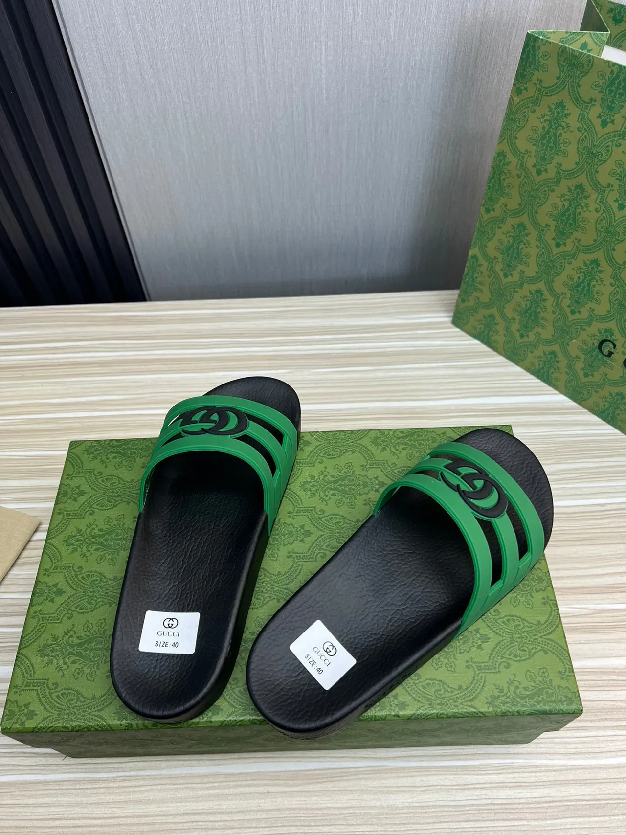 Gucci GG Slide Noir et Vert à Double Sangle 6