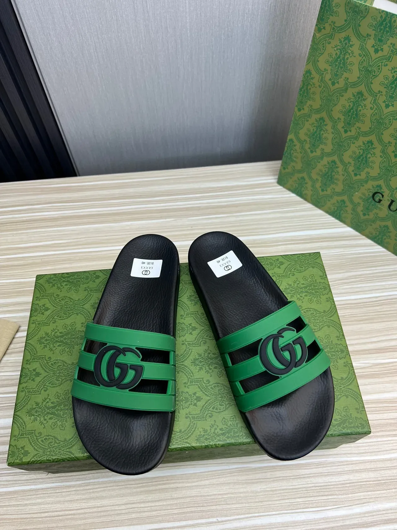 Gucci GG Slide Noir et Vert à Double Sangle 9