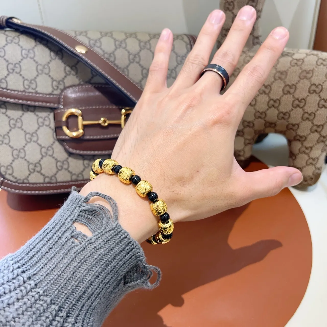 Gucci Gold and Black Beaded Stretch Bracelet 8