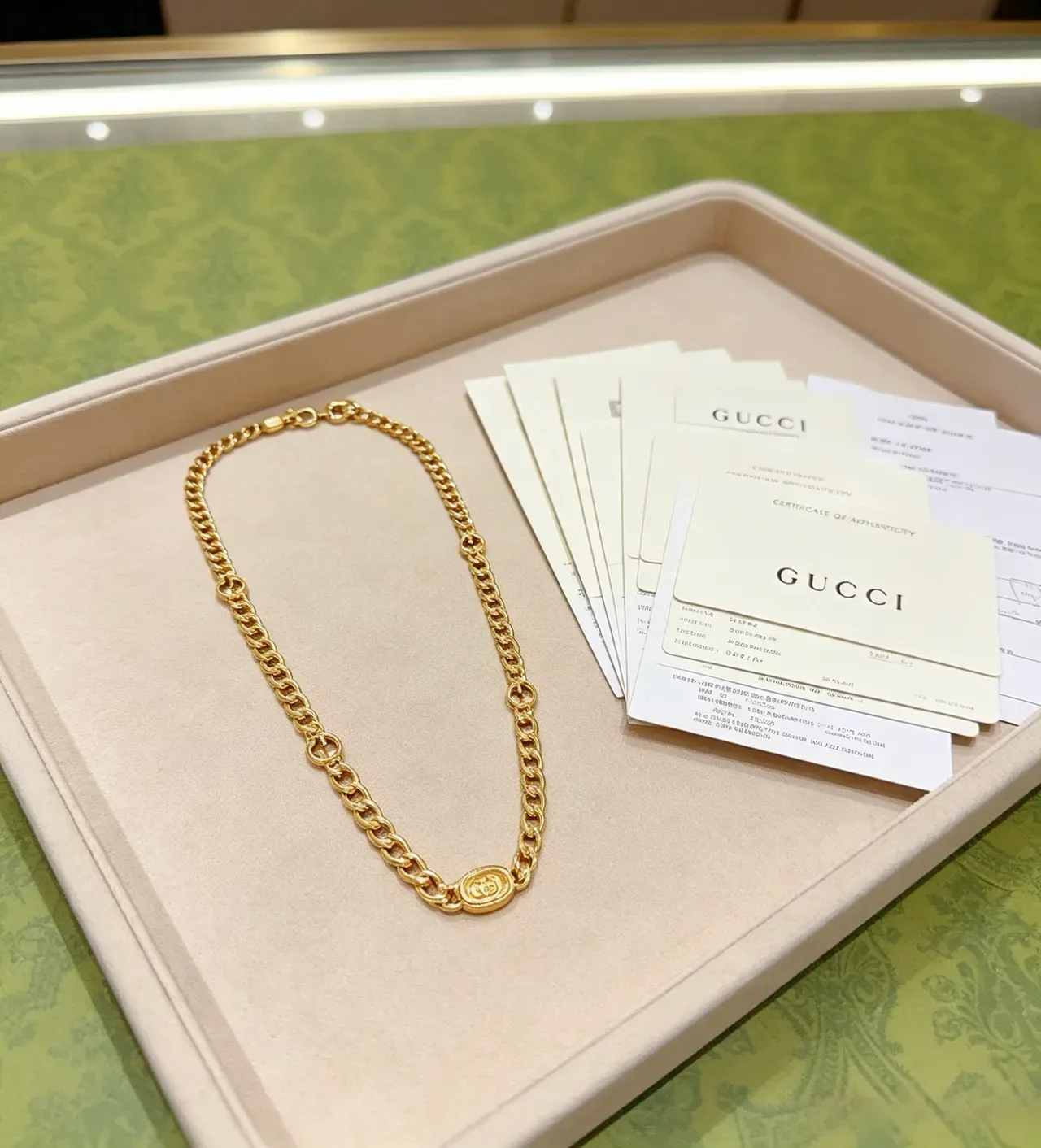 Gucci Chaîne Curb Chunky Interlocking G Motifs Collier en Or 6