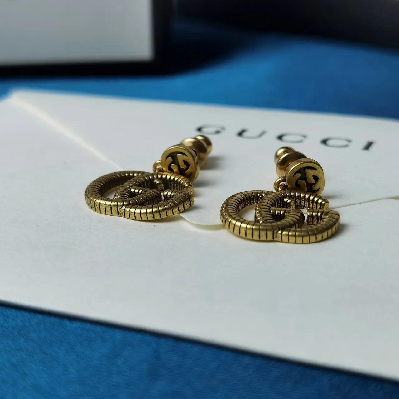 Gucci Gold Interlocking G Logo Ribbed Texture Earrings 4