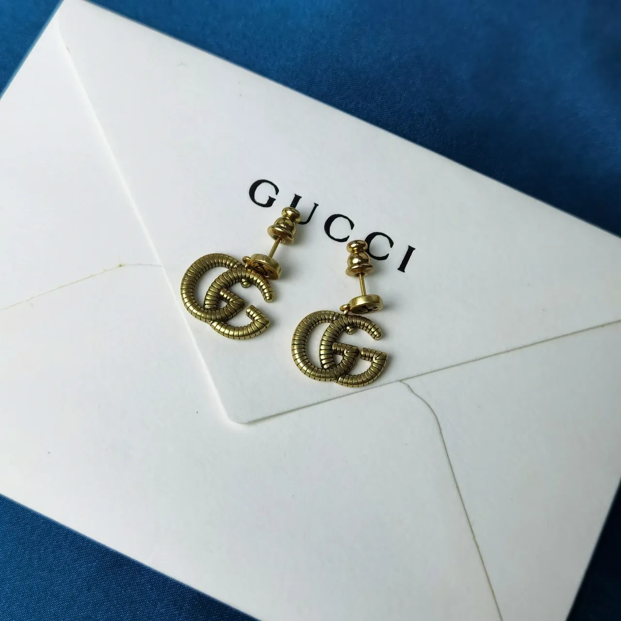Gucci Gold Interlocking G Logo Ribbed Texture Earrings 5