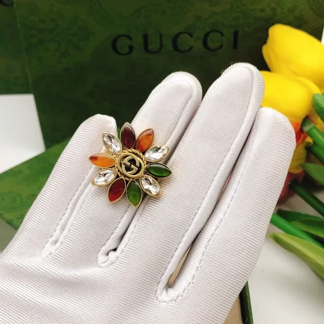 Gucci Anel de Ouro Multicolor Banda Trançada Corde Pedras Marquise-Cut Cluster 7