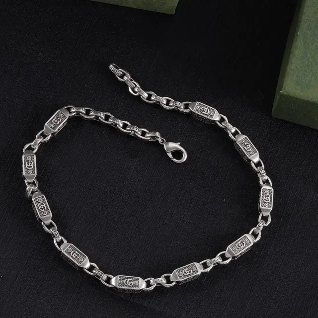 Gucci Gold Silver Two-Tone Metal Interlocking G Motif Necklace 6