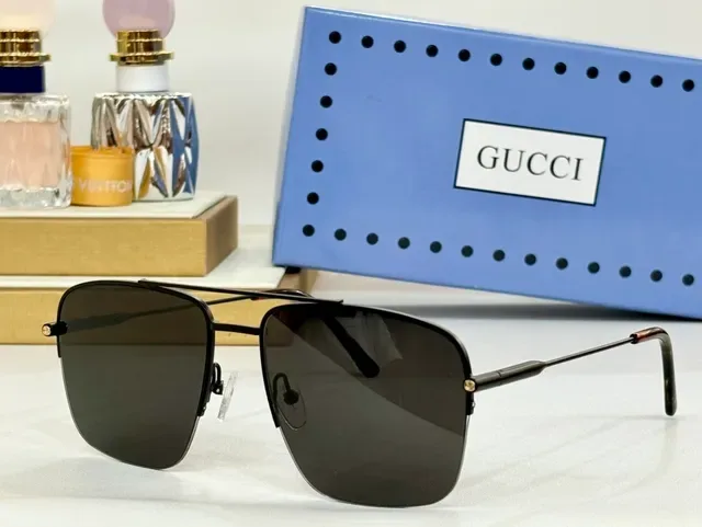Gucci 金色调矩形飞行员光学眼镜 3