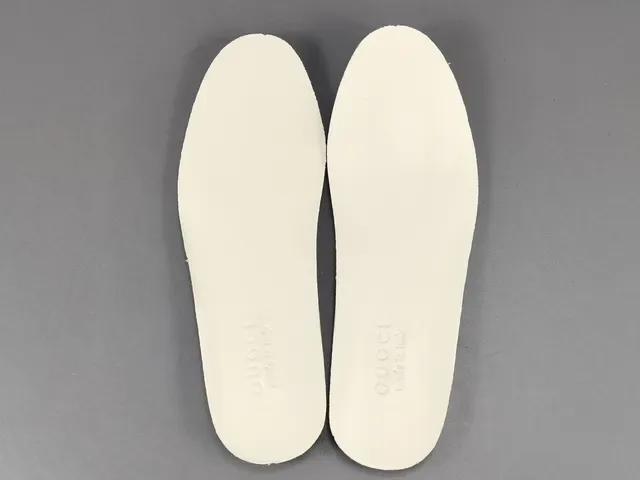 Gucci sneakers lifestyle gris marine low-top matériaux mixtes 4
