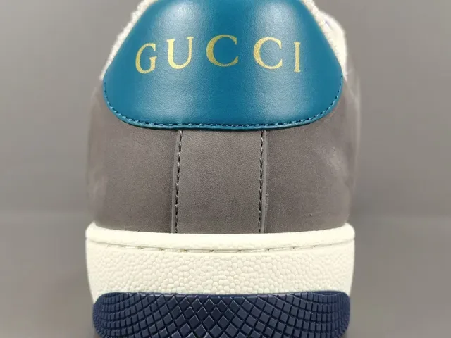 Gucci sneakers lifestyle gris marine low-top matériaux mixtes 7