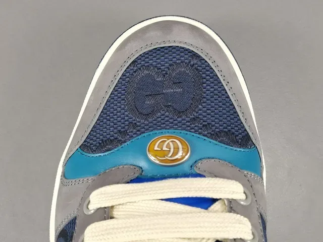 Gucci sneakers lifestyle gris marine low-top matériaux mixtes 10