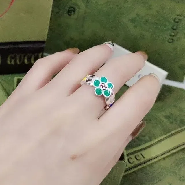 Gucci Boucles d'Oreilles Floral Émaillé Vert Rouge Hoop 2