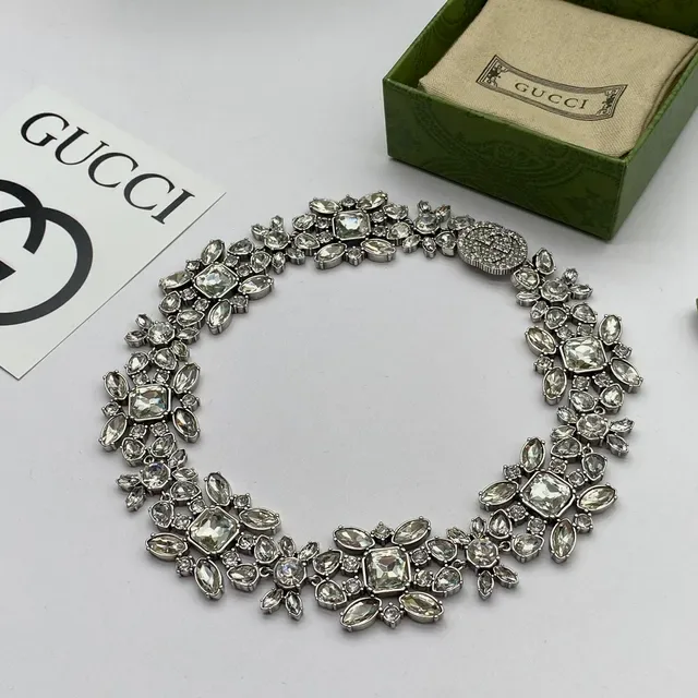 Gucci Colar Verde Prata Floral-Cluster Pedras Corte Esmeralda 5