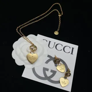 Gucci Heart Gold Pendant Interlocking G Logo Necklace