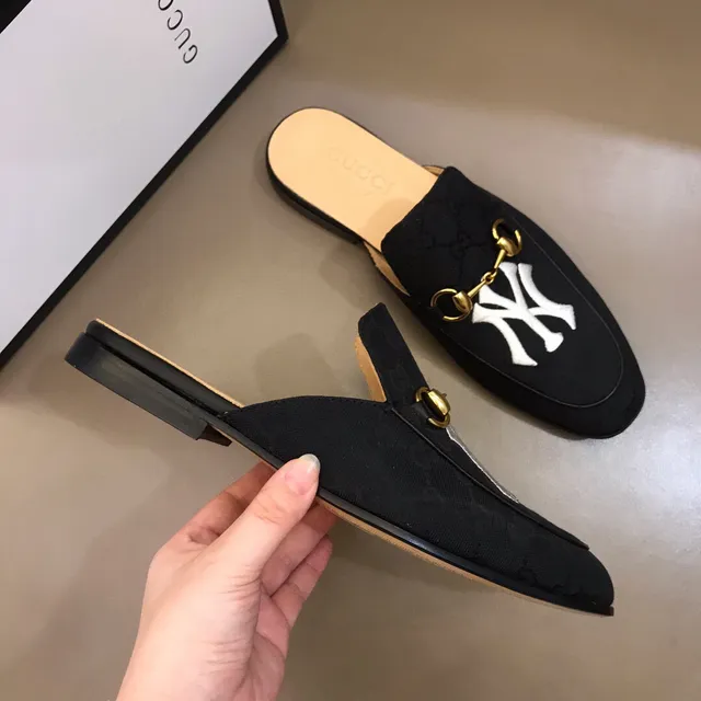 Gucci Horsebit 1955 Black Canvas NY Yankees Loafer 6