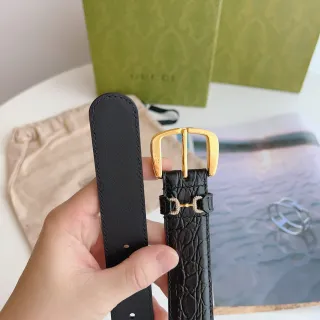 Gucci Horsebit 1955 काले मगरमच्छ-एम्बॉस्ड चमड़े की बेल्ट