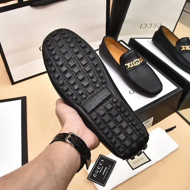 Gucci Horsebit 1955 Black Pebbled Leather Gold Chain Loafers 4