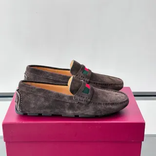 Gucci Horsebit 1955 棕色麂皮织带条纹乐福鞋
