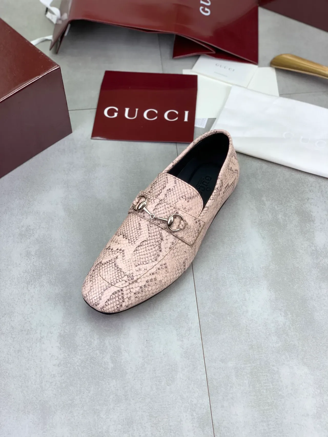 Gucci Horsebit 1955 सांप चमड़ी गुलाबी लूफर 4