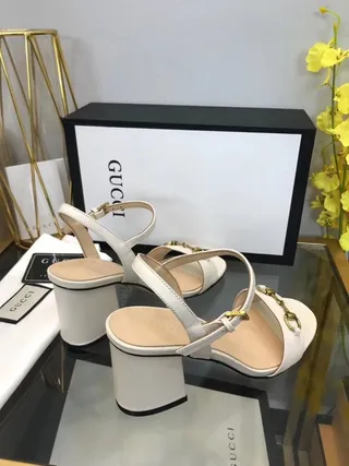 Gucci Horsebit 1955 sandales Gladiator en cuir blanc avec boucle Horsebit 7
