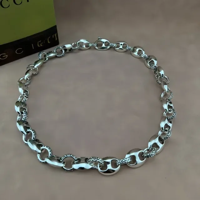 Gucci Iconic Chain Floral-Engraved Silver Tone Bracelet 7