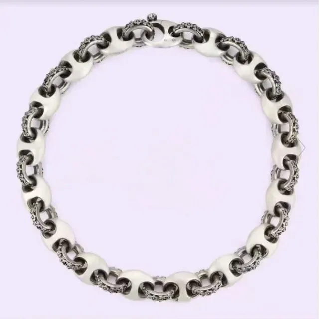 Gucci Iconic Chain Floral-Engraved Silver Tone Bracelet 8
