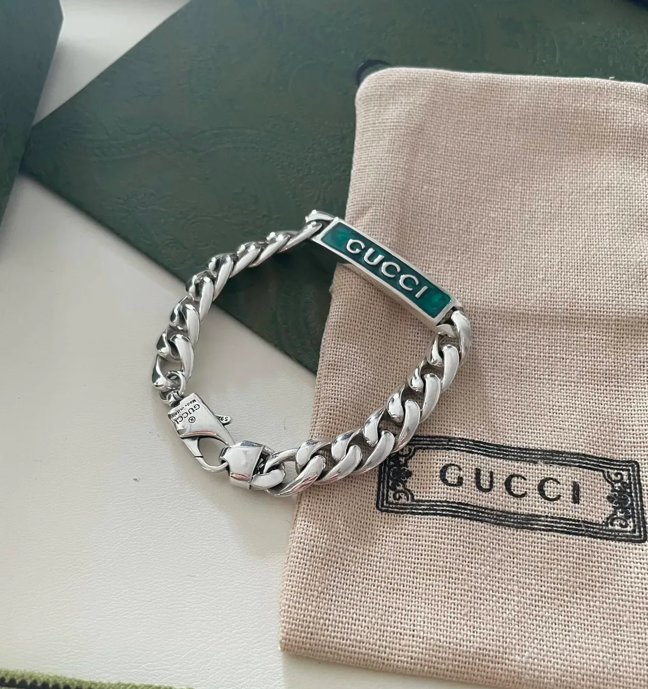 Gucci ID Bracelet Silver Green Curb-Link Chain Enamel Plaque Bracelet 3