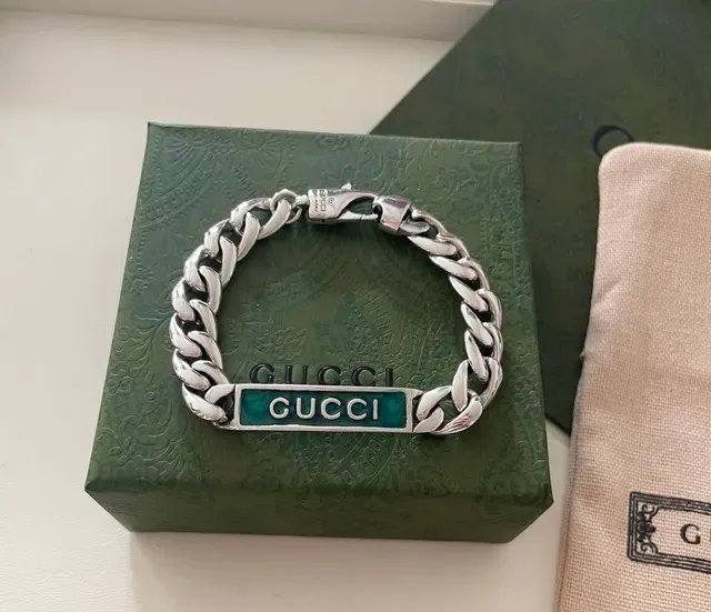 Gucci ID Bracelet Silver Green Curb-Link Chain Enamel Plaque Bracelet 4
