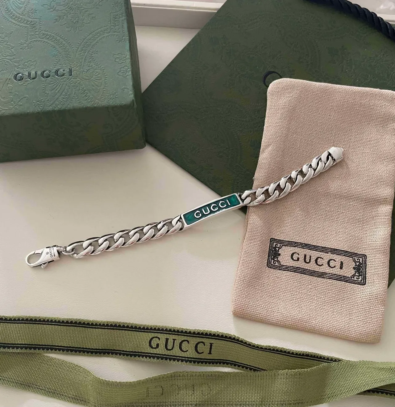 Gucci ID Bracelet Silver Green Curb-Link Chain Enamel Plaque Bracelet 5