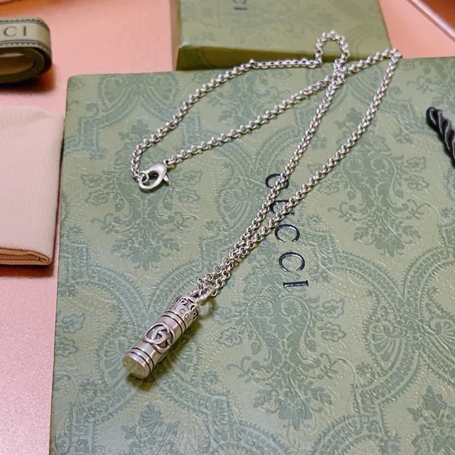 Gucci Interlocking G Cylindrical Pendant Silver Necklace 2