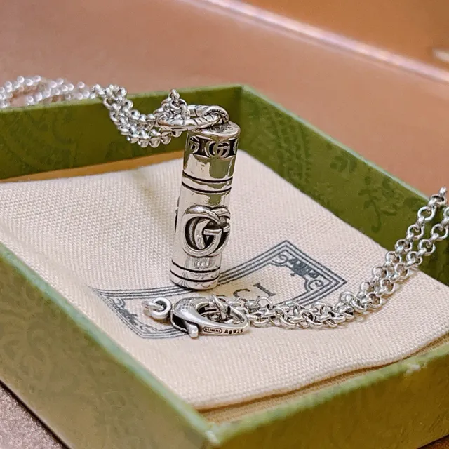 Gucci Interlocking G Cylindrical Pendant Silver Necklace 4
