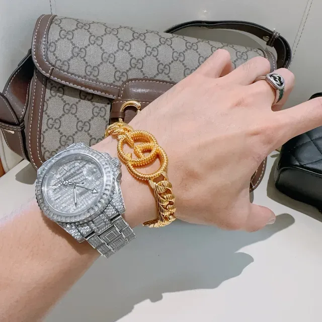 Gucci Interlocking G Gold Curb-Link Bracelet 2