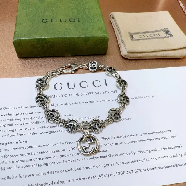Gucci Interlocking G Motif Silver-Tone Chain Bracelet 4