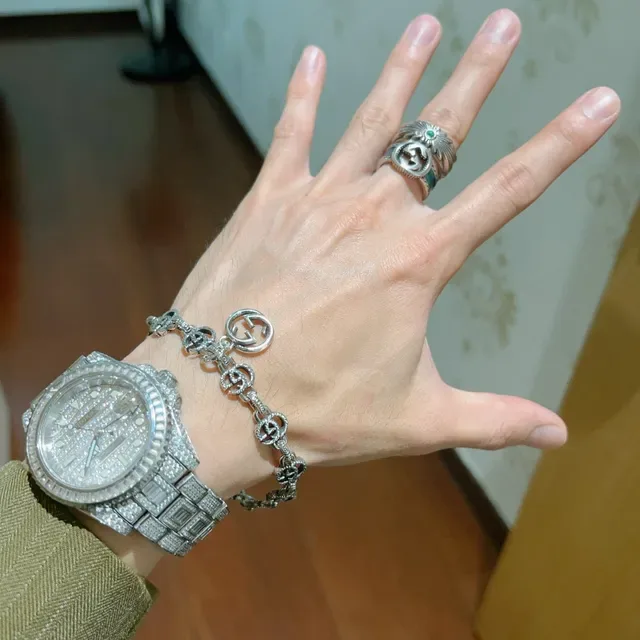 Gucci Interlocking G Motif Silver-Tone Chain Bracelet 8