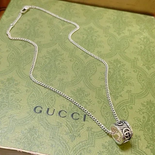 Gucci Interlocking G Ring Pendant Silver-Tone Curb Chain Necklace 9