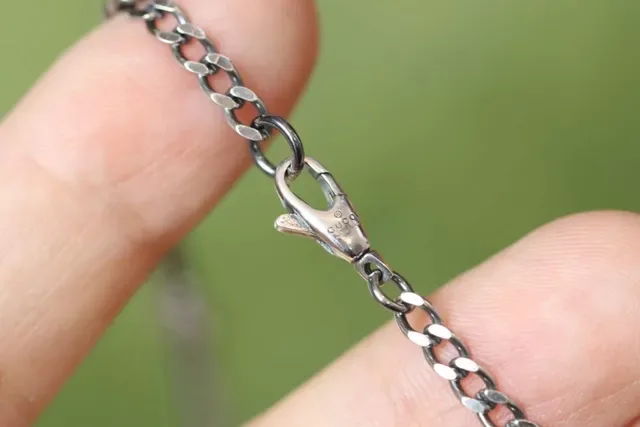 Gucci Interlocking G Scale Motif Oxidized Silver Necklace 5