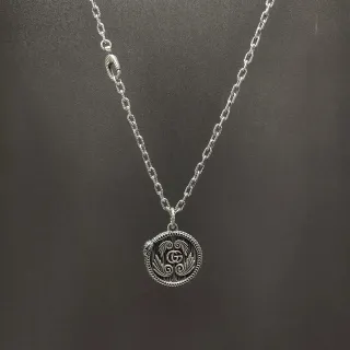 Gucci Interlocking GG Serpenti Medallion Silver Necklace