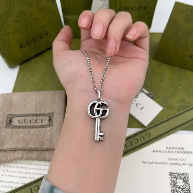 Gucci Key-Shaped Interlocking G Logo Silver-Tone Necklace 3