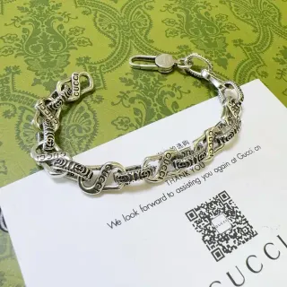 Gucci Link to Love Engraved Chain Silver-Tone Bracelet