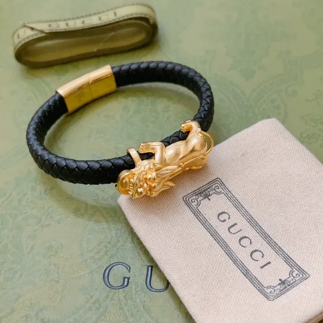 Gucci Lion Head Braided Leather Black and Gold Bracelet 5