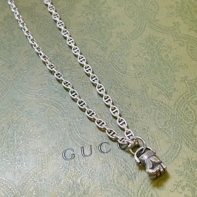 Gucci Lion Head Mariner-Link Silver Necklace 3