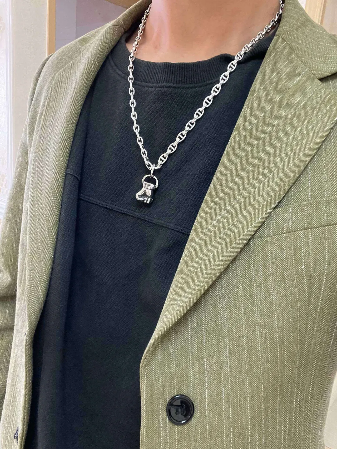Gucci Lion Head Mariner-Link Silver Necklace 8