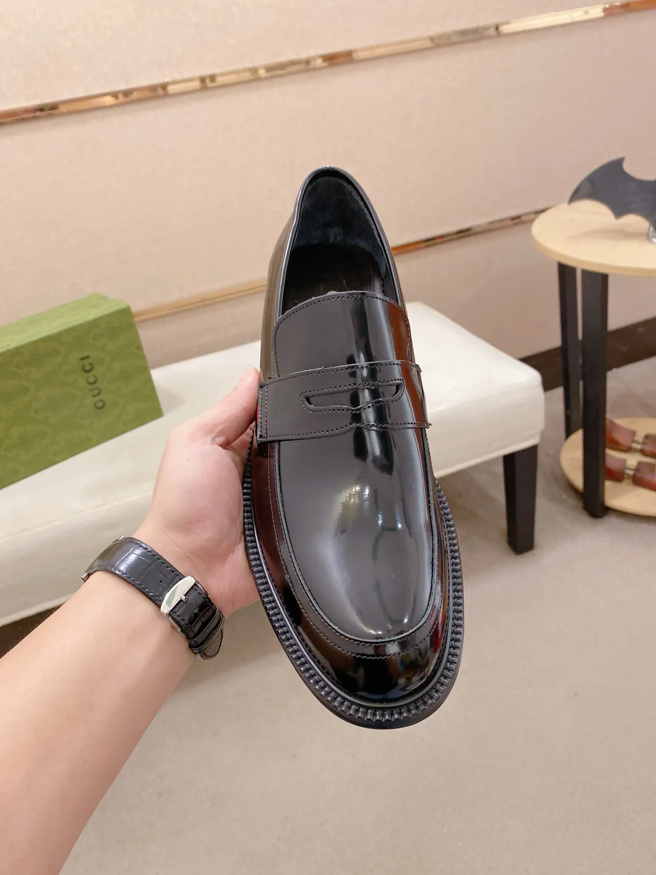 Gucci Loafer Black Green Glossy Patent Leather Penny Strap Loafer 6