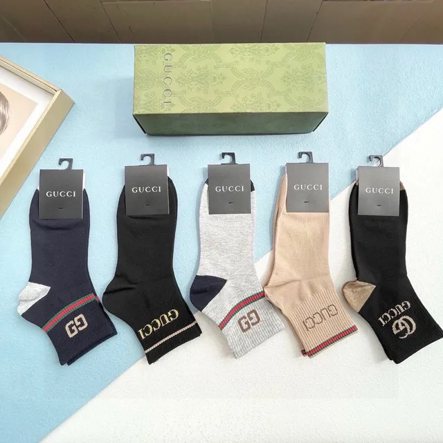 Gucci Logo-Embroidered Sports Socks 2