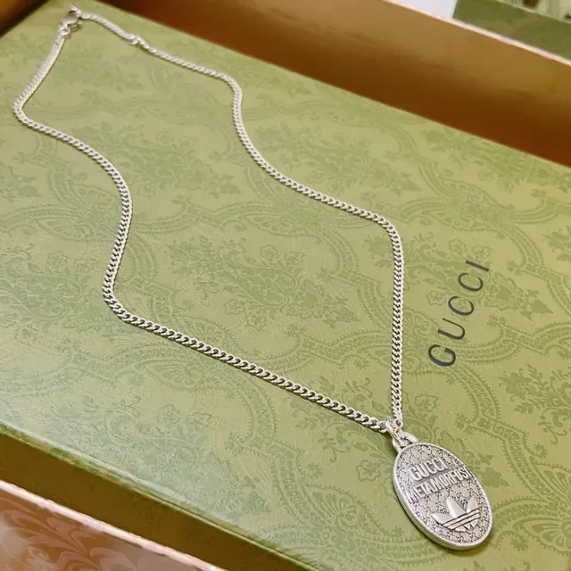 Gucci Metamorfosi Oval Pendant Silver Chain Necklace 9