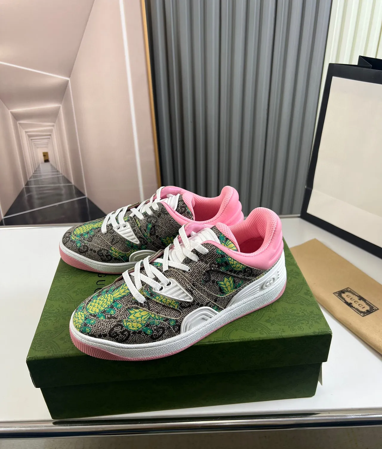 Gucci Multicolor Pink Snakeskin-Print Upper Pineapple Floral Motif Lifestyle Sneakers 7