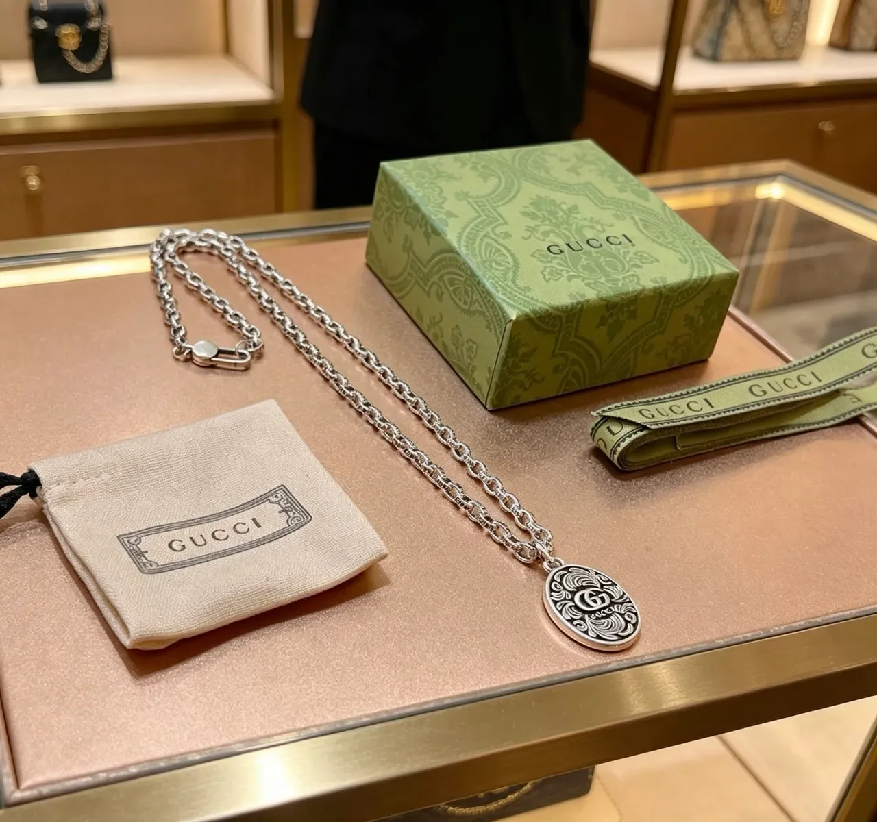 Gucci Ophidia Silver Heavy-Link Chain Engraved Branding Necklace 3