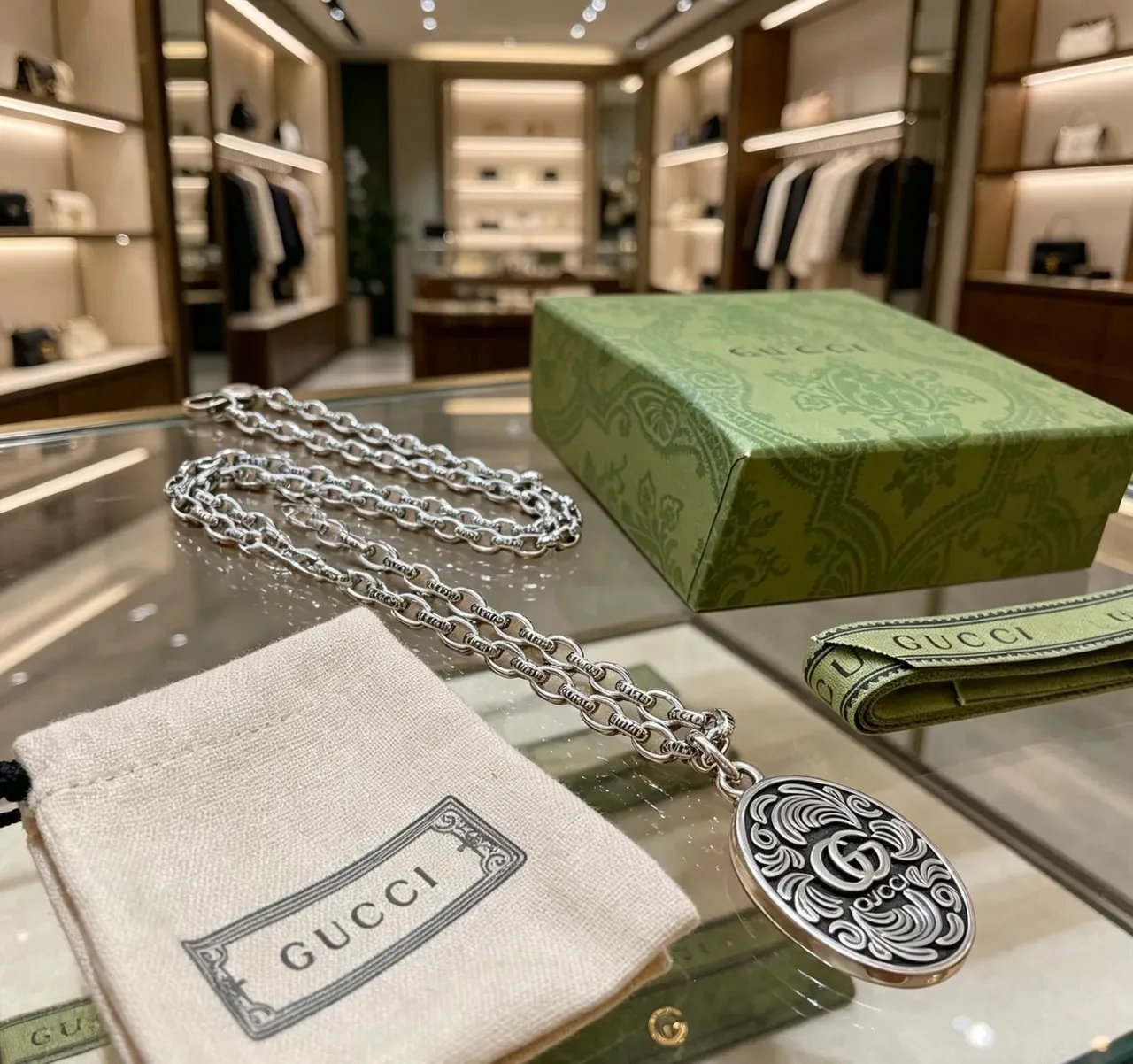 Gucci Ophidia Silver Heavy-Link Chain Engraved Branding Necklace 4