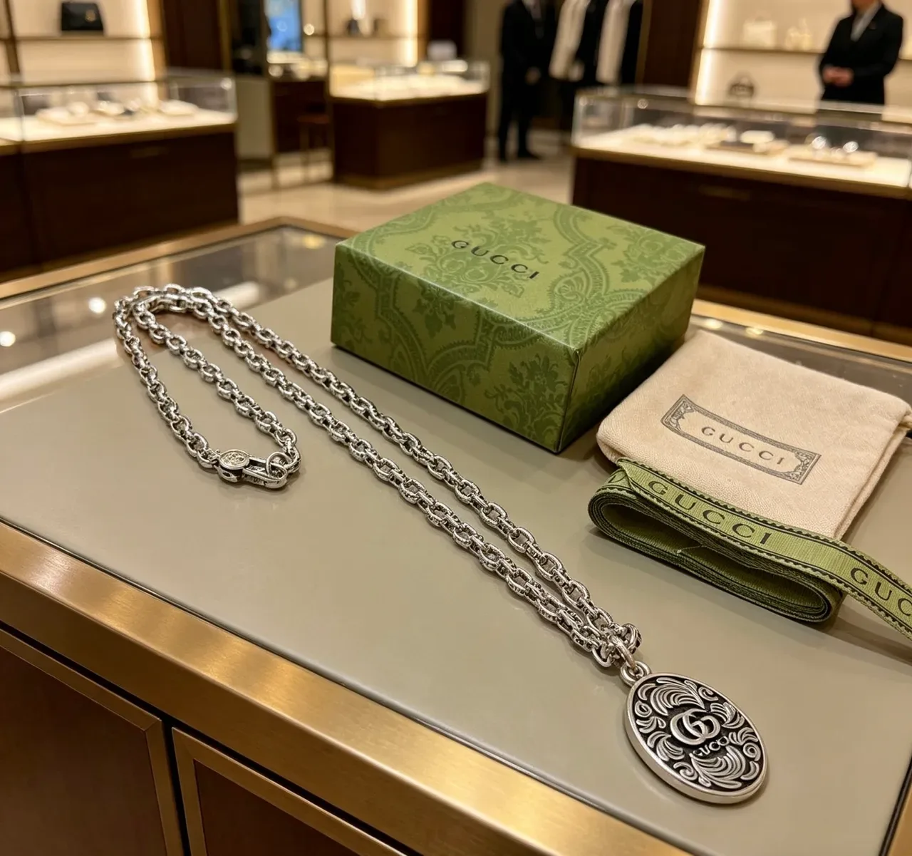 Gucci Ophidia Silver Heavy-Link Chain Engraved Branding Necklace 9