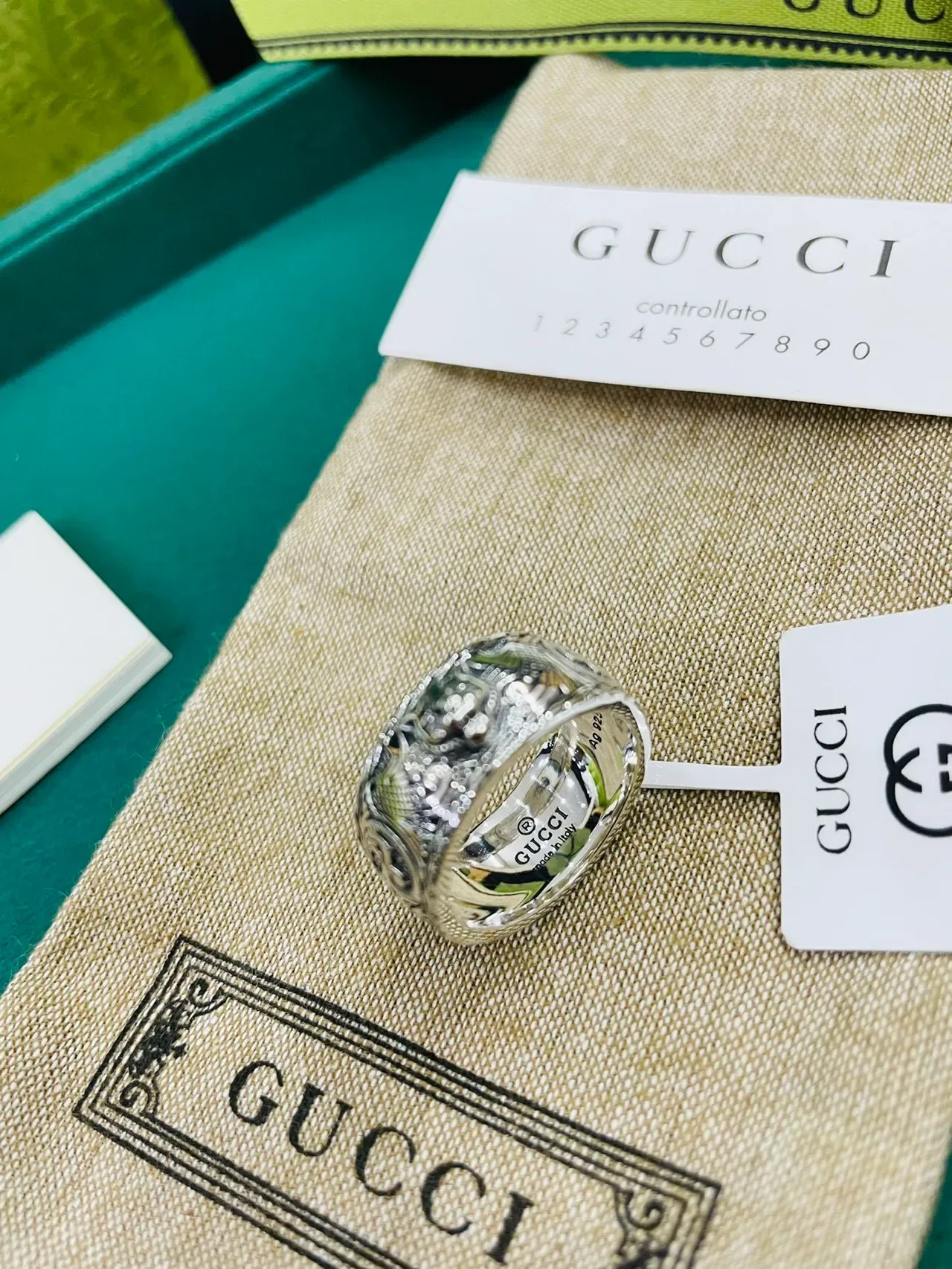 Gucci Ornate Relief-Carved Silver-Toned Wide Band Ring 6