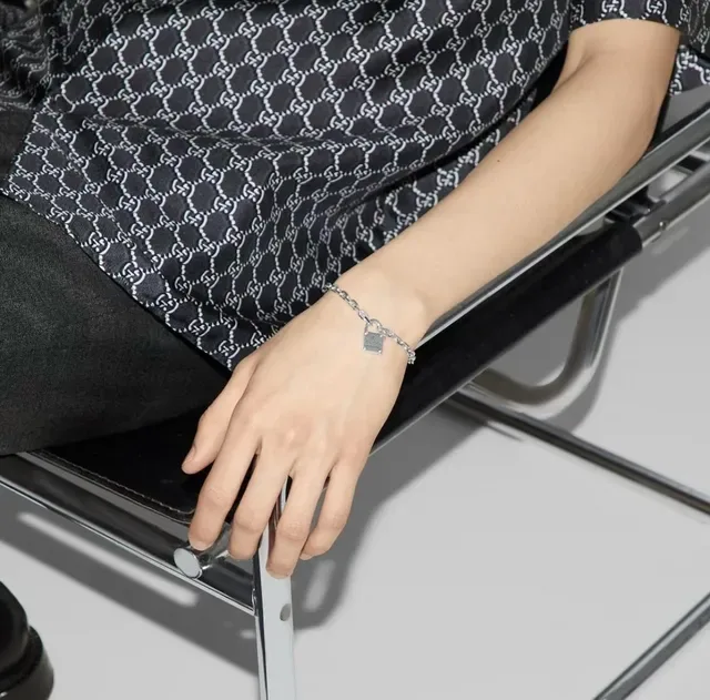 Gucci Padlock Silver-Tone Chain Bracelet 2
