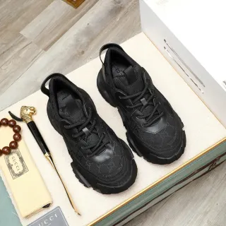 Gucci Rhyton أسود Monogram Chunky سنيكرز